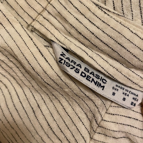 Zara | Striped Linen Crop Top with a Split Back (S) - Picture 5 of 5
